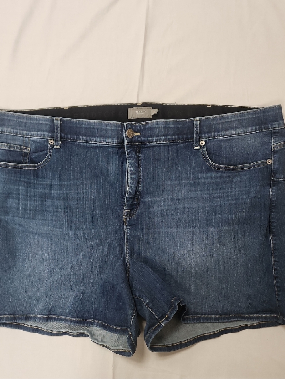 Torrid Blue Stretch Denim Shorts Sz 30